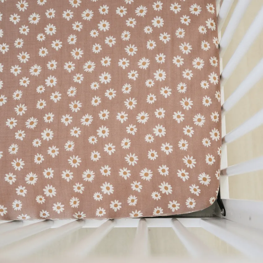 Cotton Muslin Crib Sheet, Daisy Dream