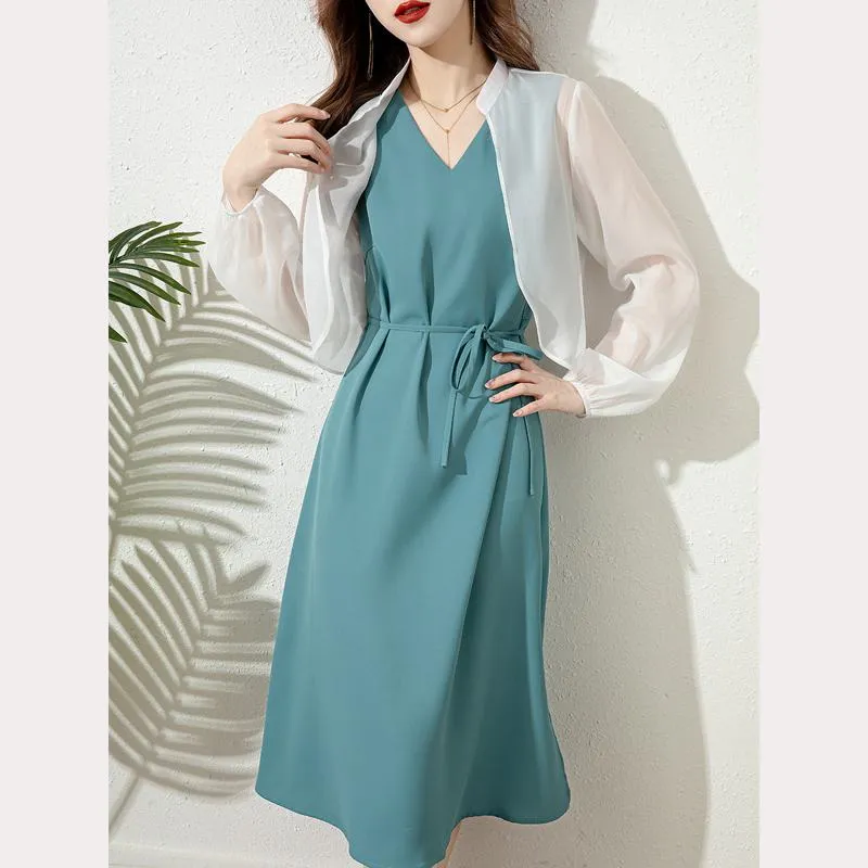 French Style Slim-Fit Sleeveless Solid Dress