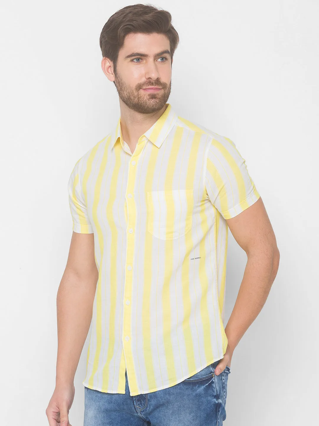 Spykar Men Pastel Yellow Cotton Slim Fit Shirt