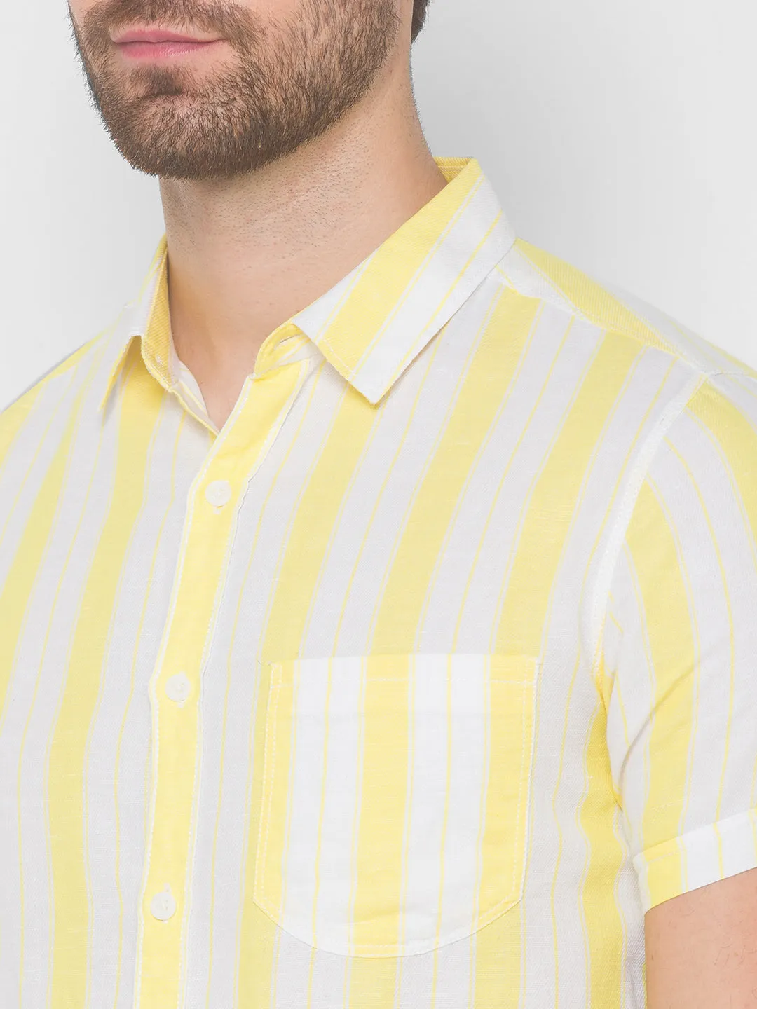 Spykar Men Pastel Yellow Cotton Slim Fit Shirt