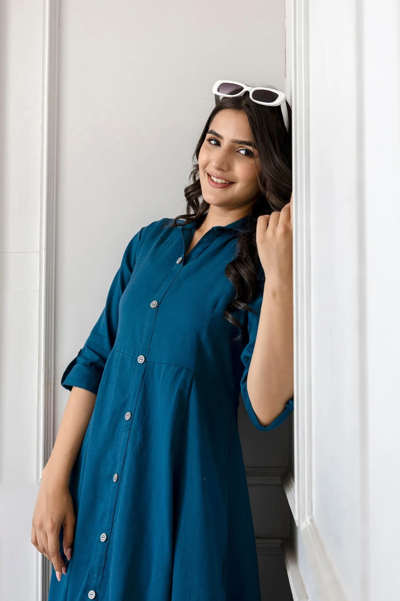 Women Teal Solid Flared Dress With Three Quarter Sleeves